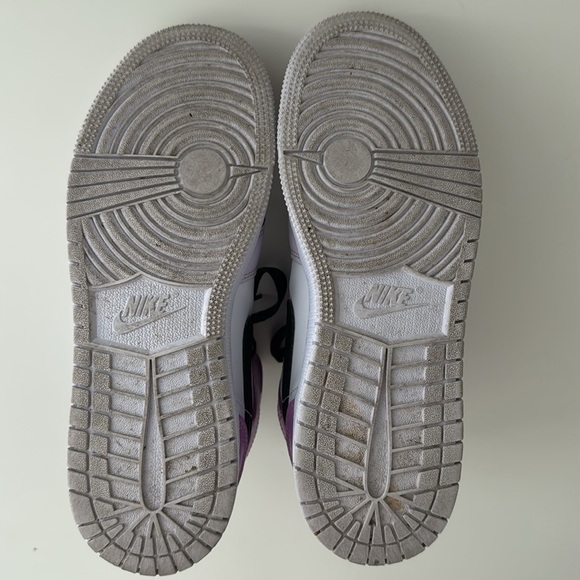 Air Jordan 1 Mid GS Purple White - Size 5Y | Gently Used - Picture 6 of 9